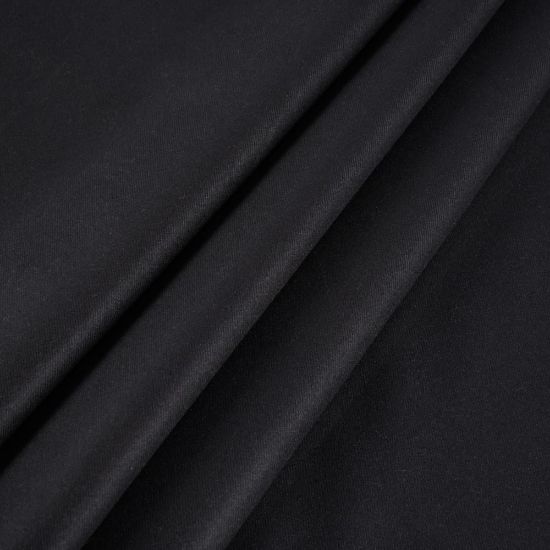 صورة قماش ترو لايف جوخ شتوي اسود